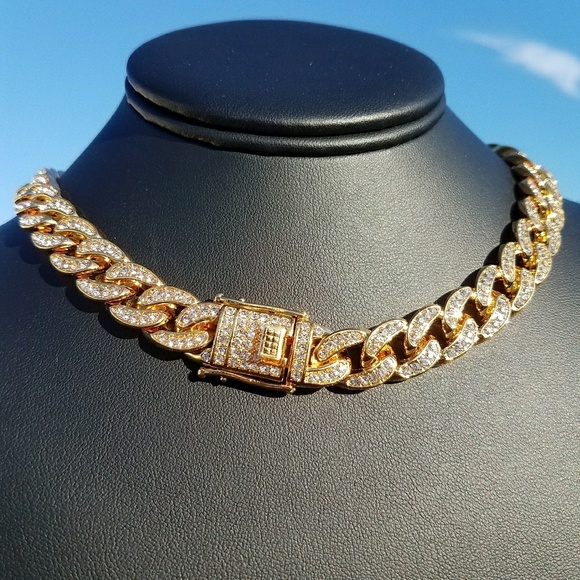 14k Gold Electro Plated 18" Iced Out Cuban Chain - Picture 4 of 6